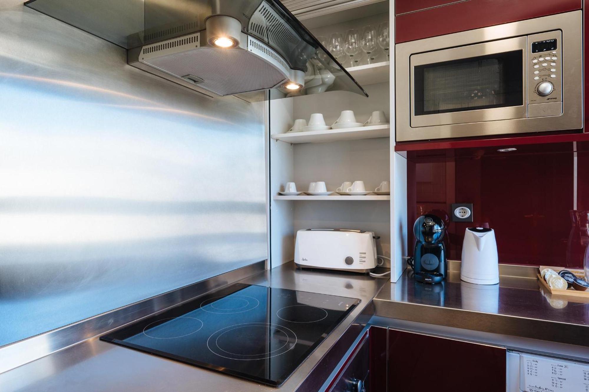 San Bernardo Home Free Parking Seville Luaran gambar