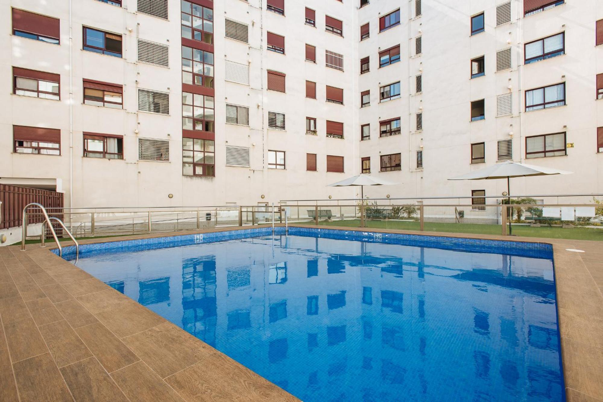 San Bernardo Home Free Parking Seville Luaran gambar