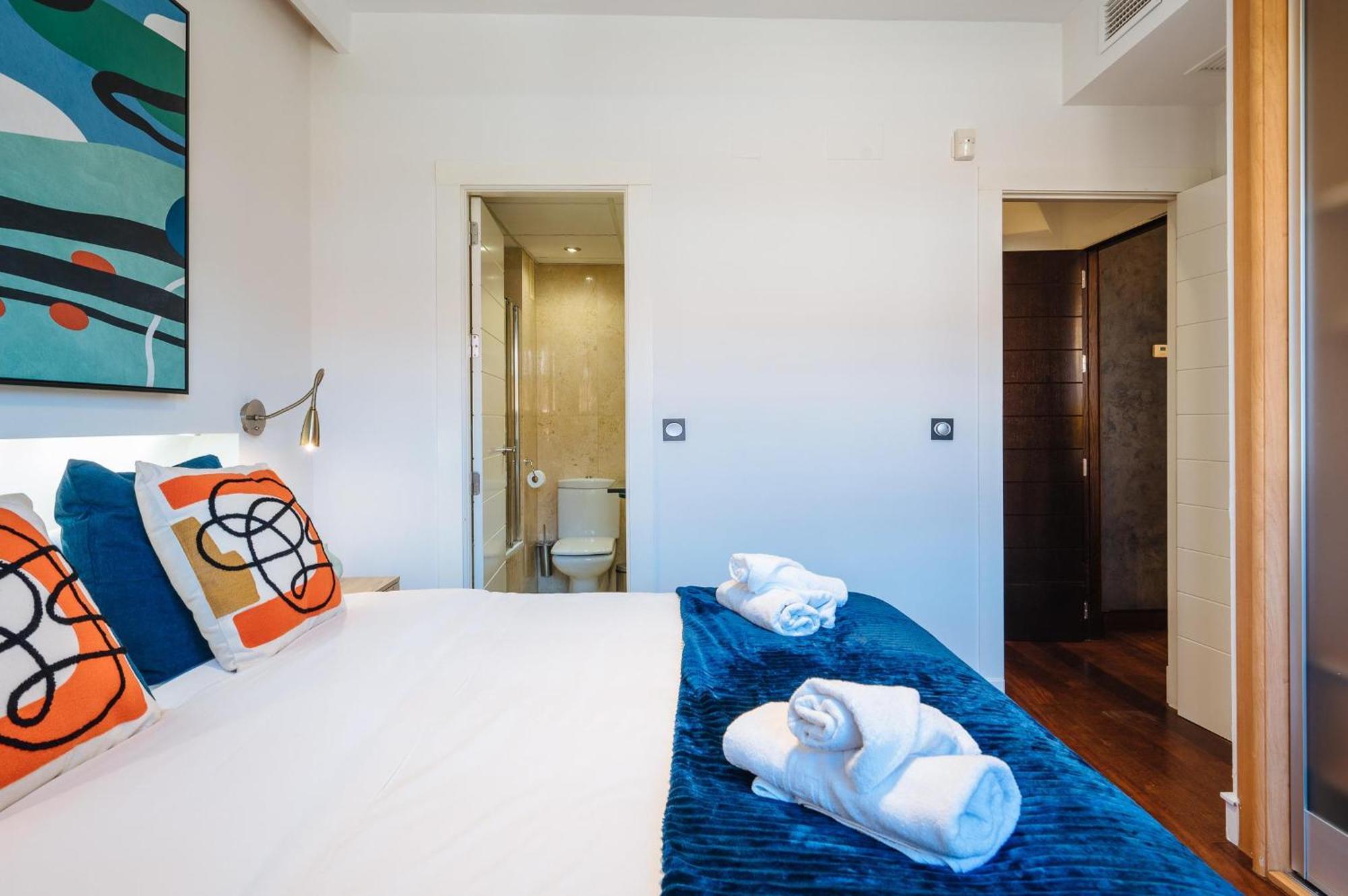 San Bernardo Home Free Parking Seville Luaran gambar
