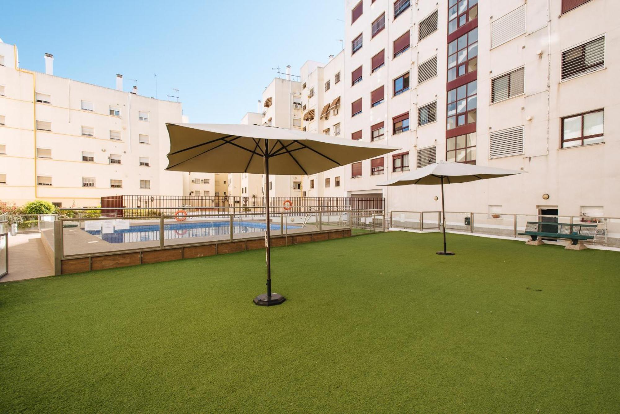 San Bernardo Home Free Parking Seville Luaran gambar
